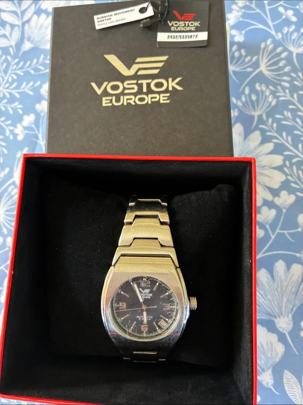 Men's Automatic Watch - Black Dial, Silver Bracelet